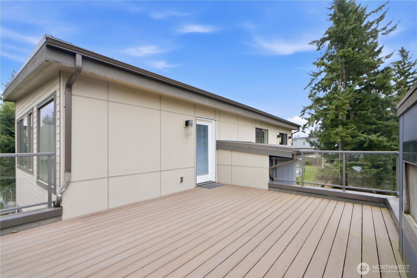 11422 NE 92nd Street , Kirkland, WA 98033