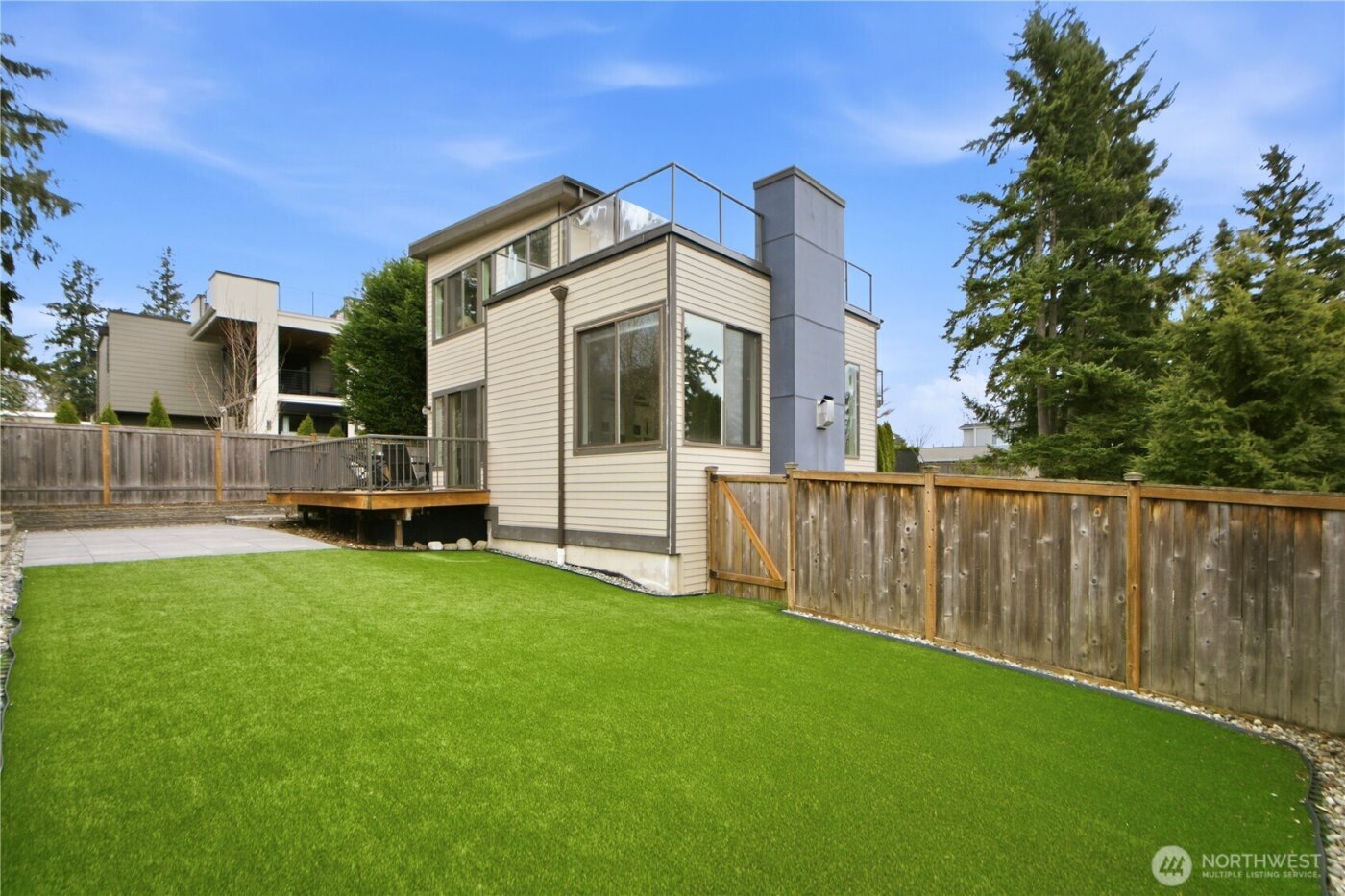 11422 NE 92nd Street , Kirkland, WA 98033