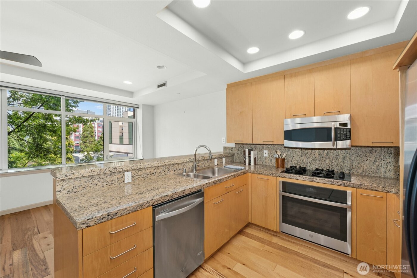 2319 1st Avenue #503, Seattle, WA 98121