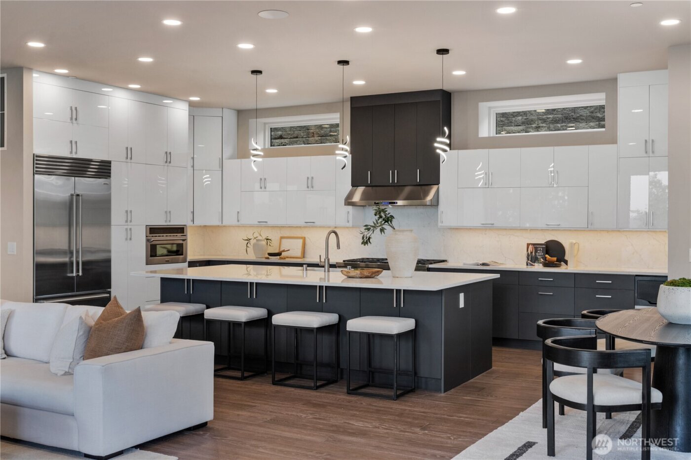 8814 NE Juanita Drive , Kirkland, WA 98034