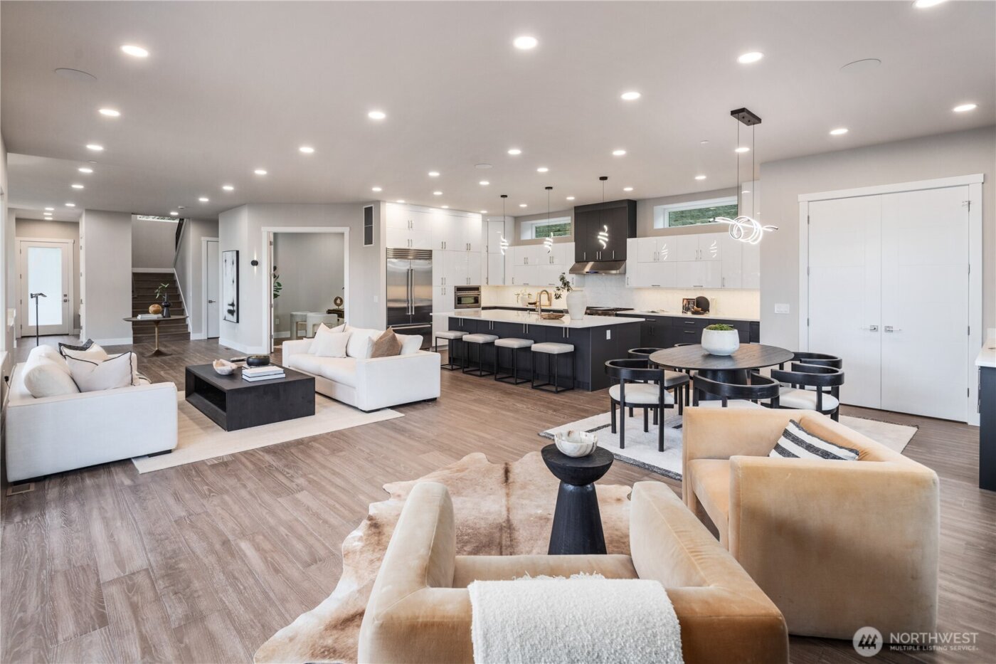 8814 NE Juanita Drive , Kirkland, WA 98034