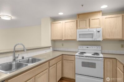 2001 120th Place SE #4-304, Everett, WA 98208 - Photo 4