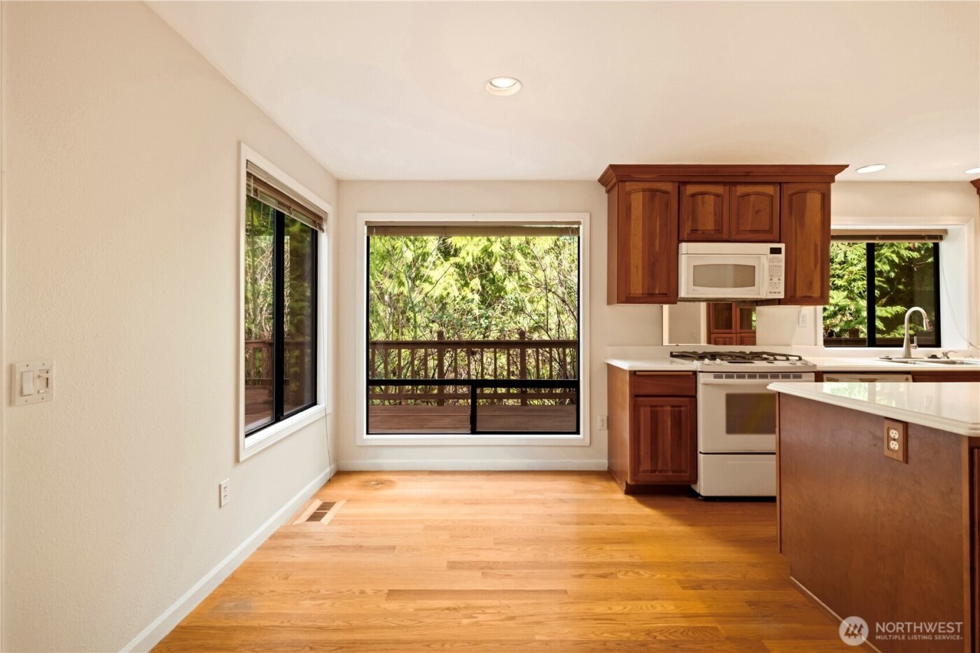 3514 208th Place NE, Sammamish, WA 98074-9367