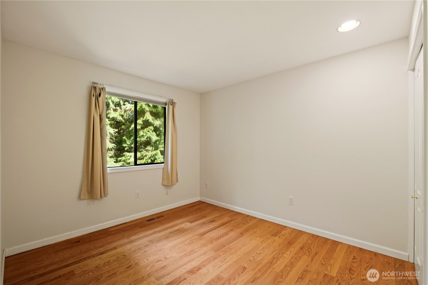 3514 208th Place NE, Sammamish, WA 98074-9367