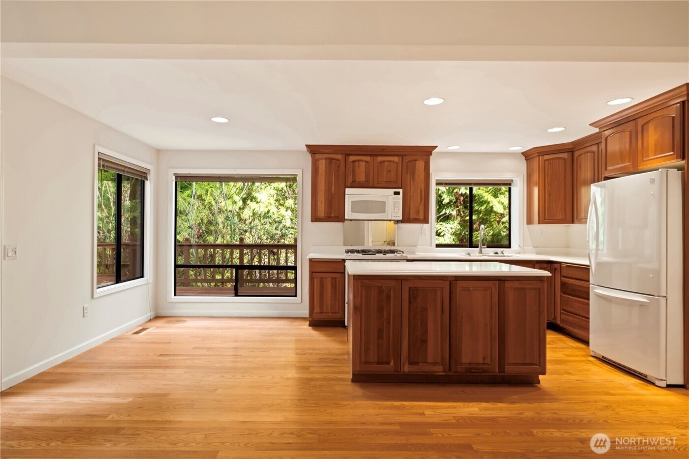 3514 208th Place NE, Sammamish, WA 98074-9367