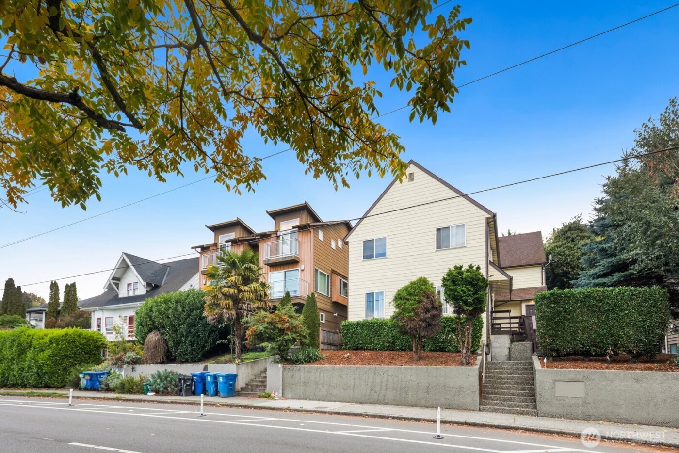 5210 11th Avenue NE #1-5, Seattle, WA 98105-3561