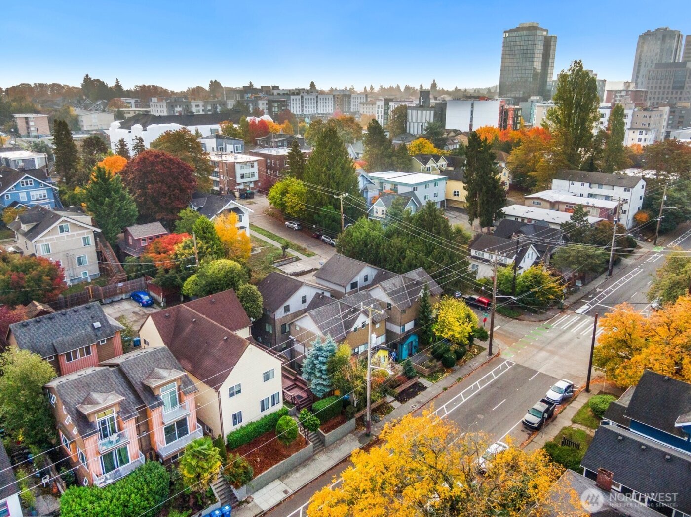 5210 11th Avenue NE #1-5, Seattle, WA 98105-3561