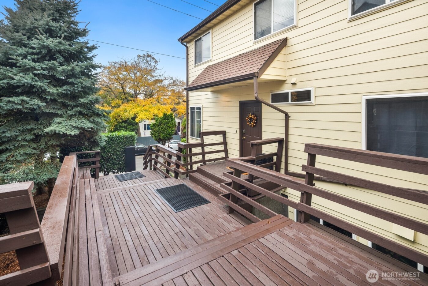 5210 11th Avenue NE #1-5, Seattle, WA 98105-3561