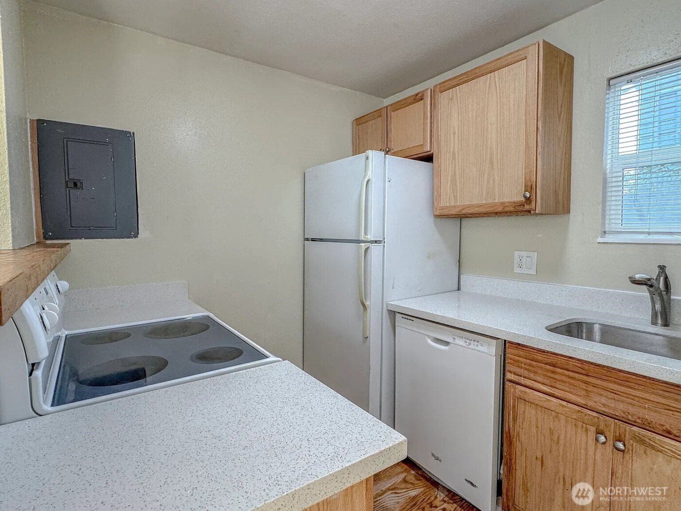 7103 Linden Avenue N #1-5, Seattle, WA 98103-5176