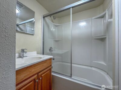 7103 Linden Avenue N #1-5, Seattle, WA 98103-5176 - Photo 22