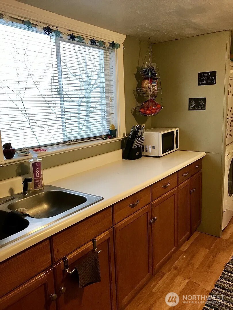 7103 Linden Avenue N #1-5, Seattle, WA 98103-5176