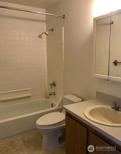 3660 Whitman Avenue N, Seattle, WA 98103-8768 - Photo 23