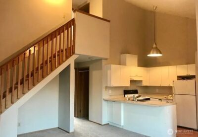 3660 Whitman Avenue N, Seattle, WA 98103-8768 - Photo 32