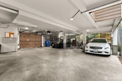 3660 Whitman Avenue N, Seattle, WA 98103-8768 - Photo 6