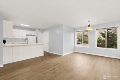 3660 Whitman Avenue N, Seattle, WA 98103-8768 - Photo 8