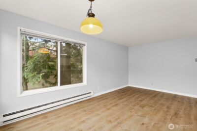 3660 Whitman Avenue N, Seattle, WA 98103-8768 - Photo 10