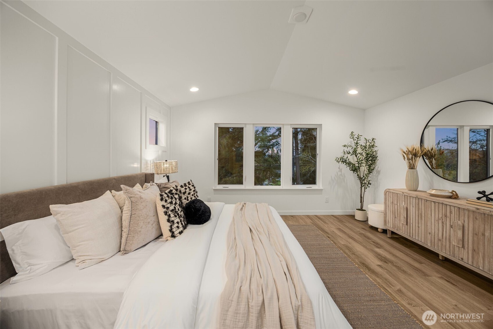 105 19th Avenue , Kirkland, WA 98033