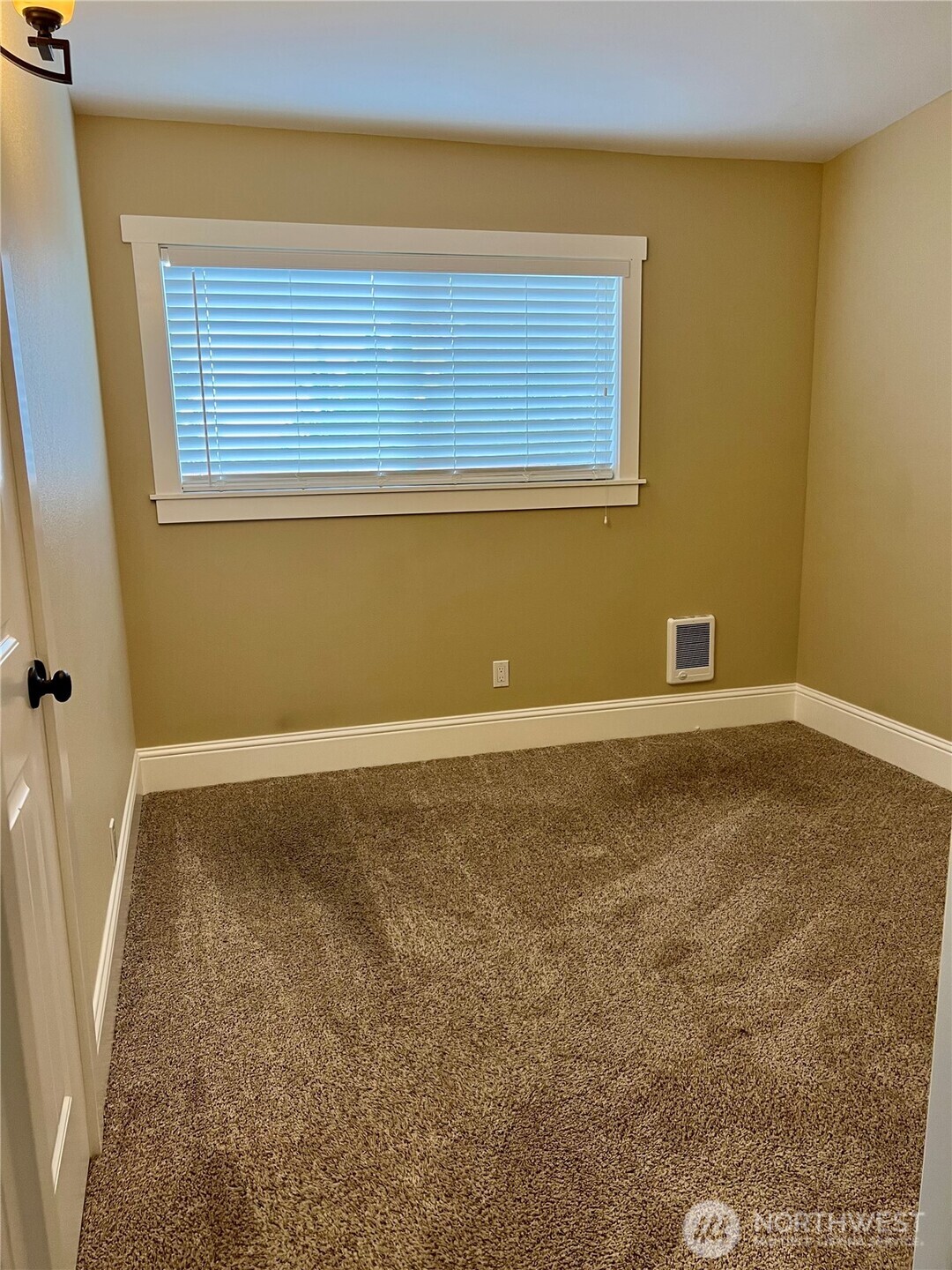 140 Newell Avenue , Westport, WA 98595