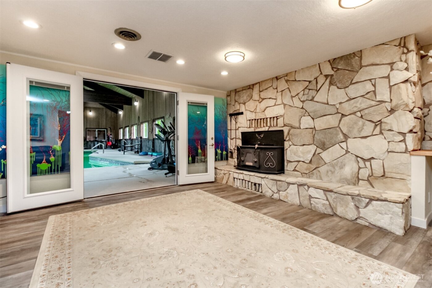 36510 Mountain Highway E, Eatonville, WA 98328