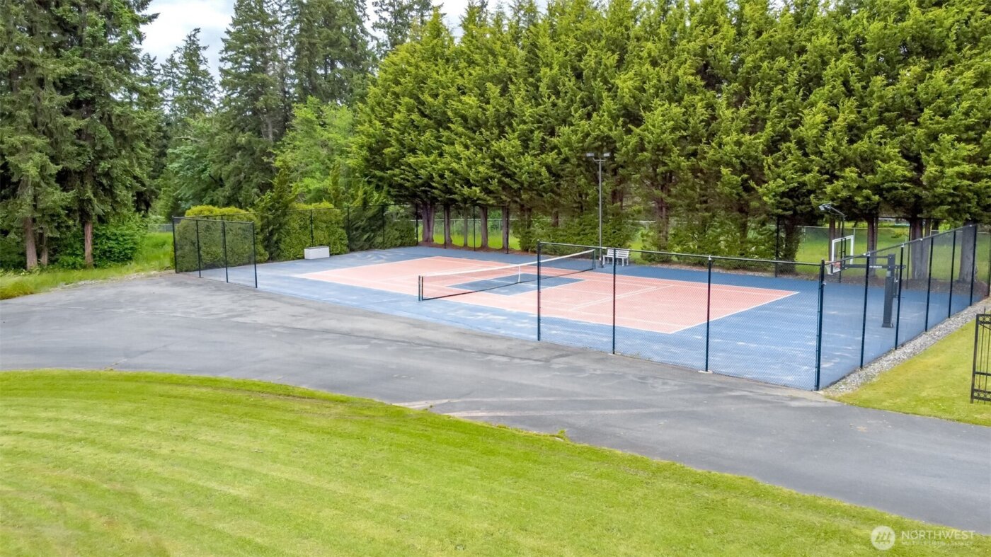 36510 Mountain Highway E, Eatonville, WA 98328