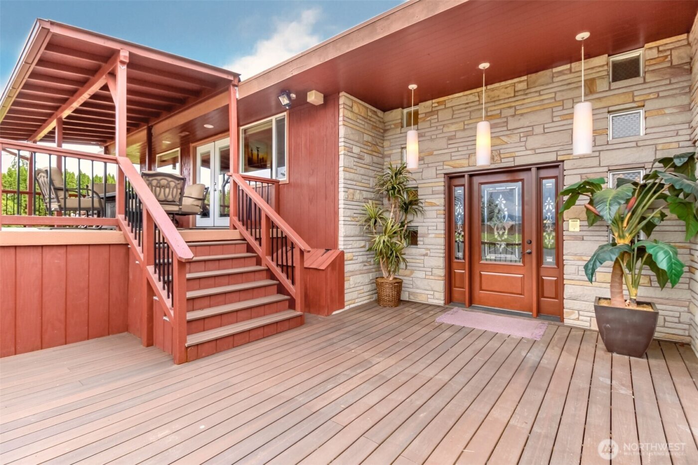 36510 Mountain Highway E, Eatonville, WA 98328