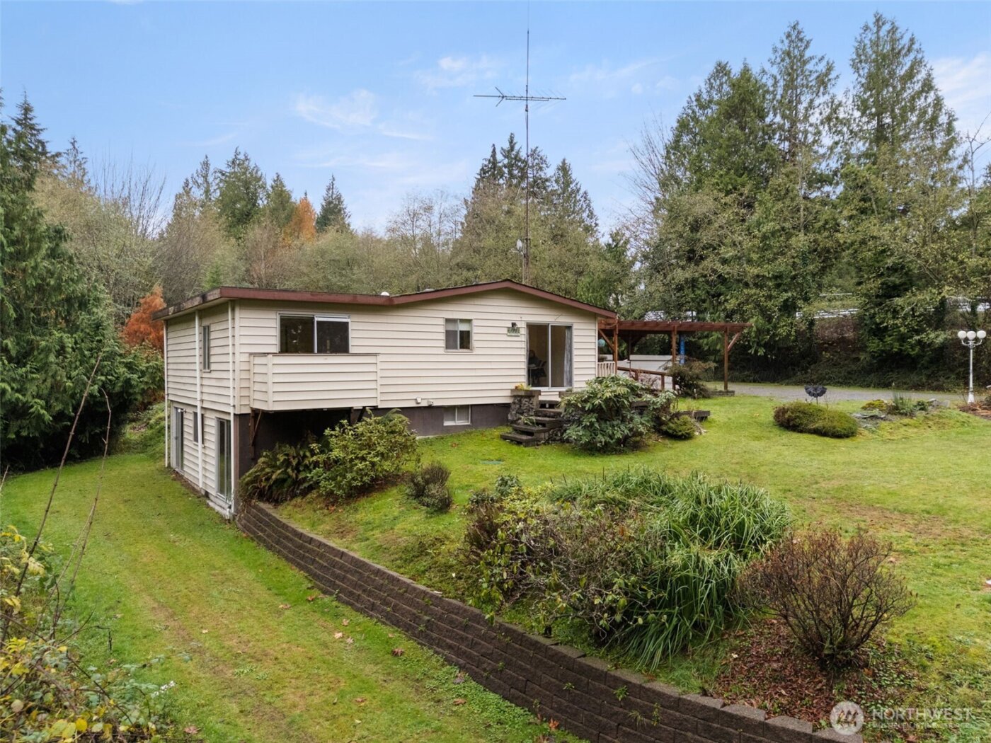 6091 NE Twin Spits Road , Hansville, WA 98340
