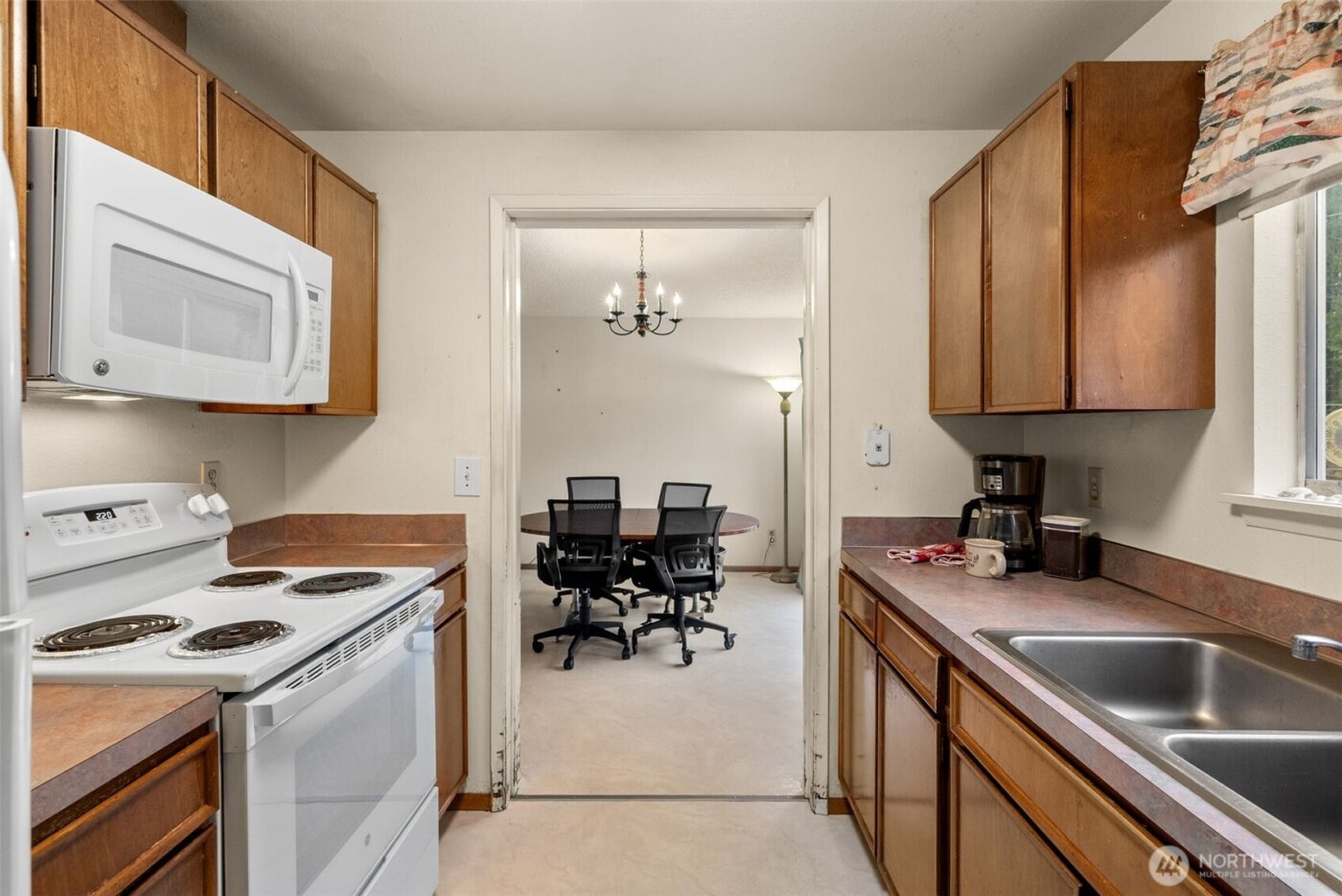 6091 NE Twin Spits Road , Hansville, WA 98340