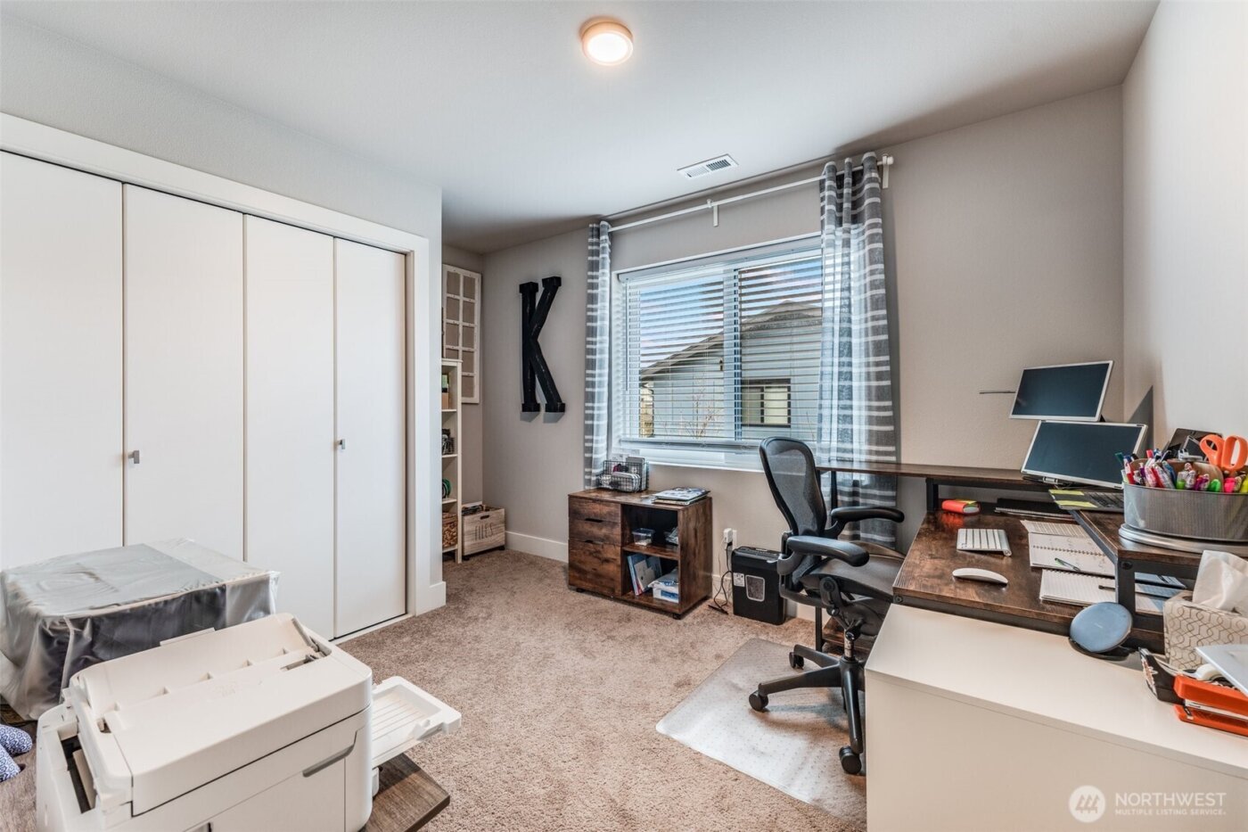 32819 Madrona Avenue SE, Black Diamond, WA 98010