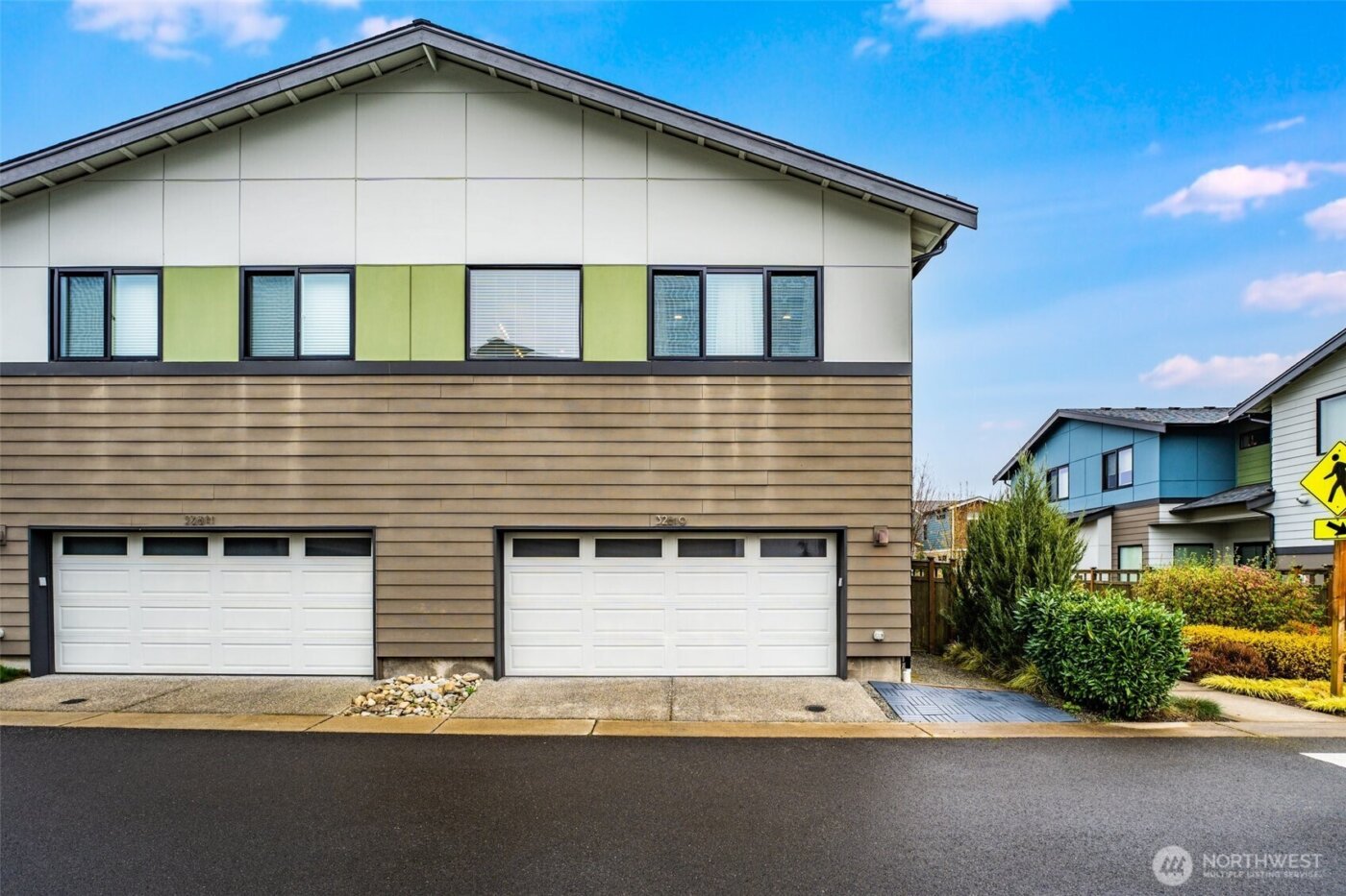 32819 Madrona Avenue SE, Black Diamond, WA 98010