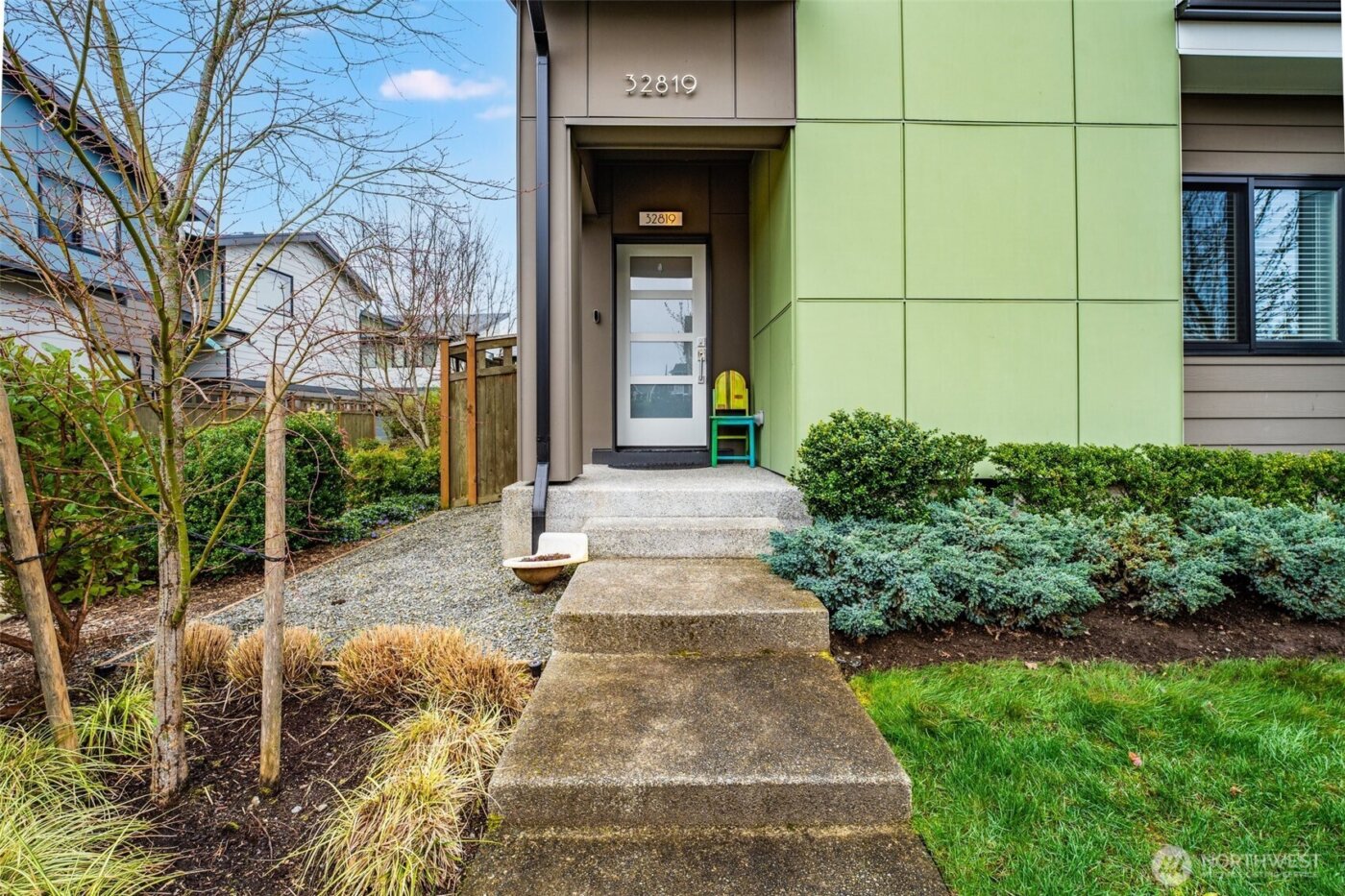 32819 Madrona Avenue SE, Black Diamond, WA 98010