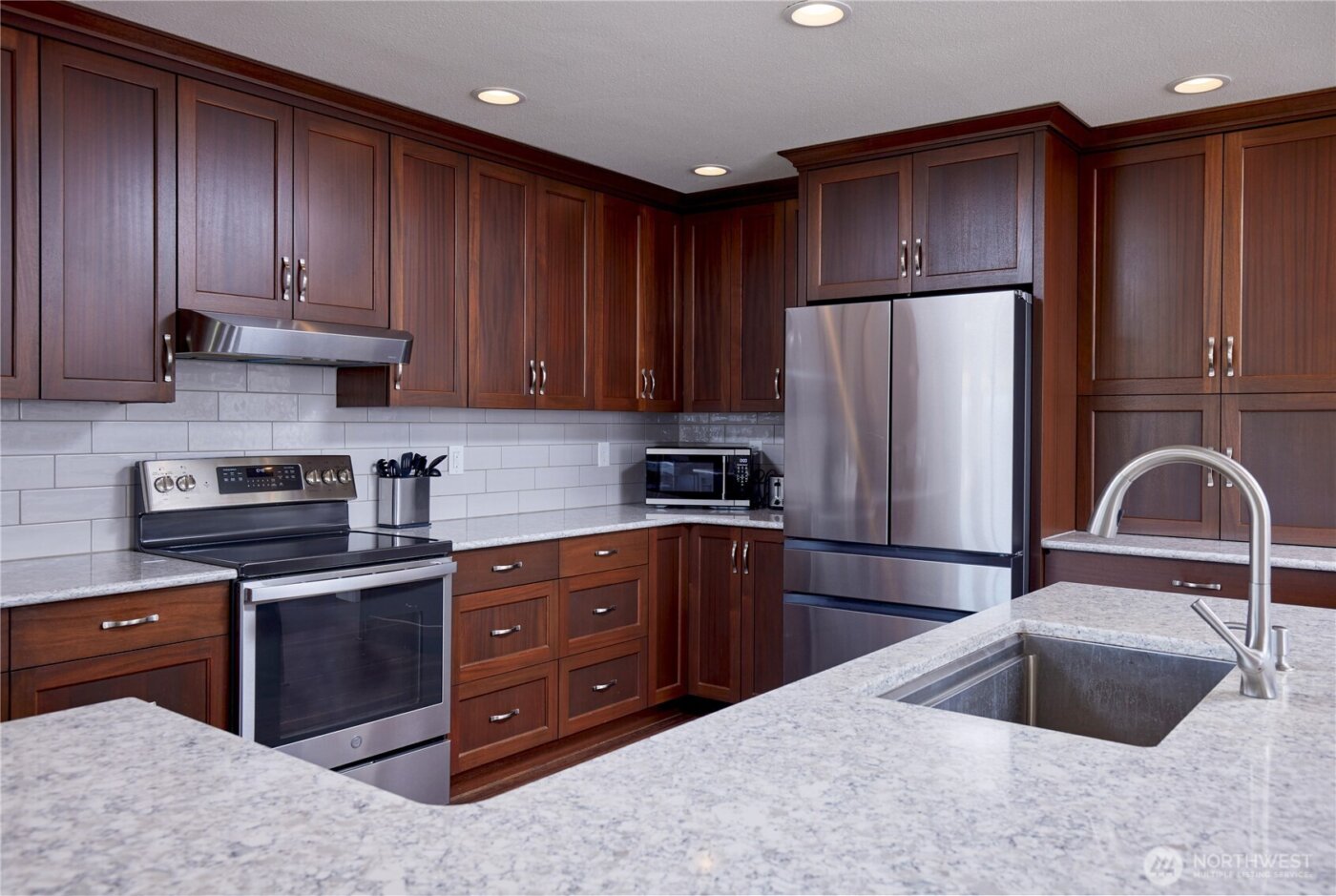 371 hill Road , Walla Walla, WA 99362