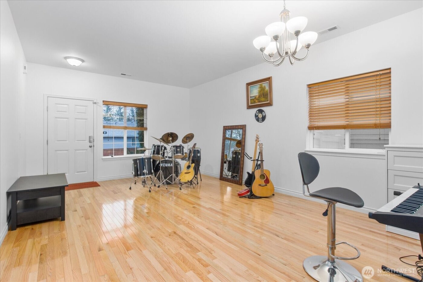 27867 256th Court SE, Maple Valley, WA 98038