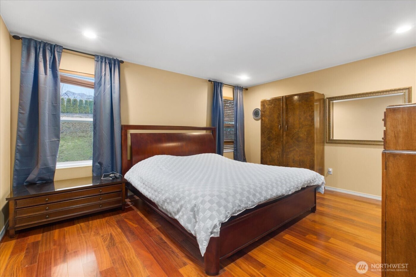 27867 256th Court SE, Maple Valley, WA 98038