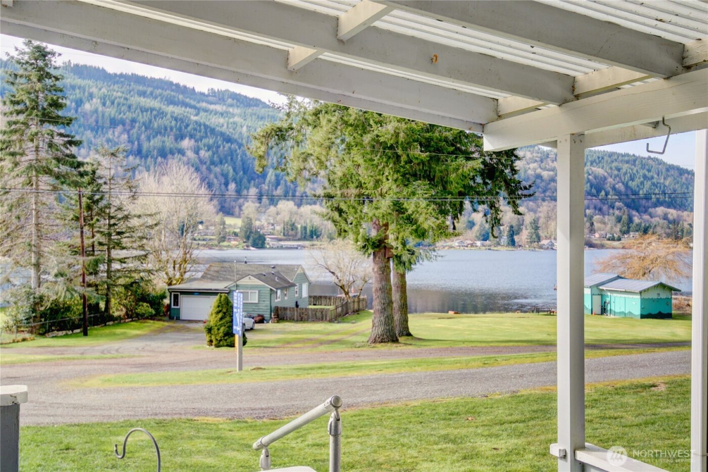 22989 Lake McMurray Lane #10, Mount Vernon, WA 98274