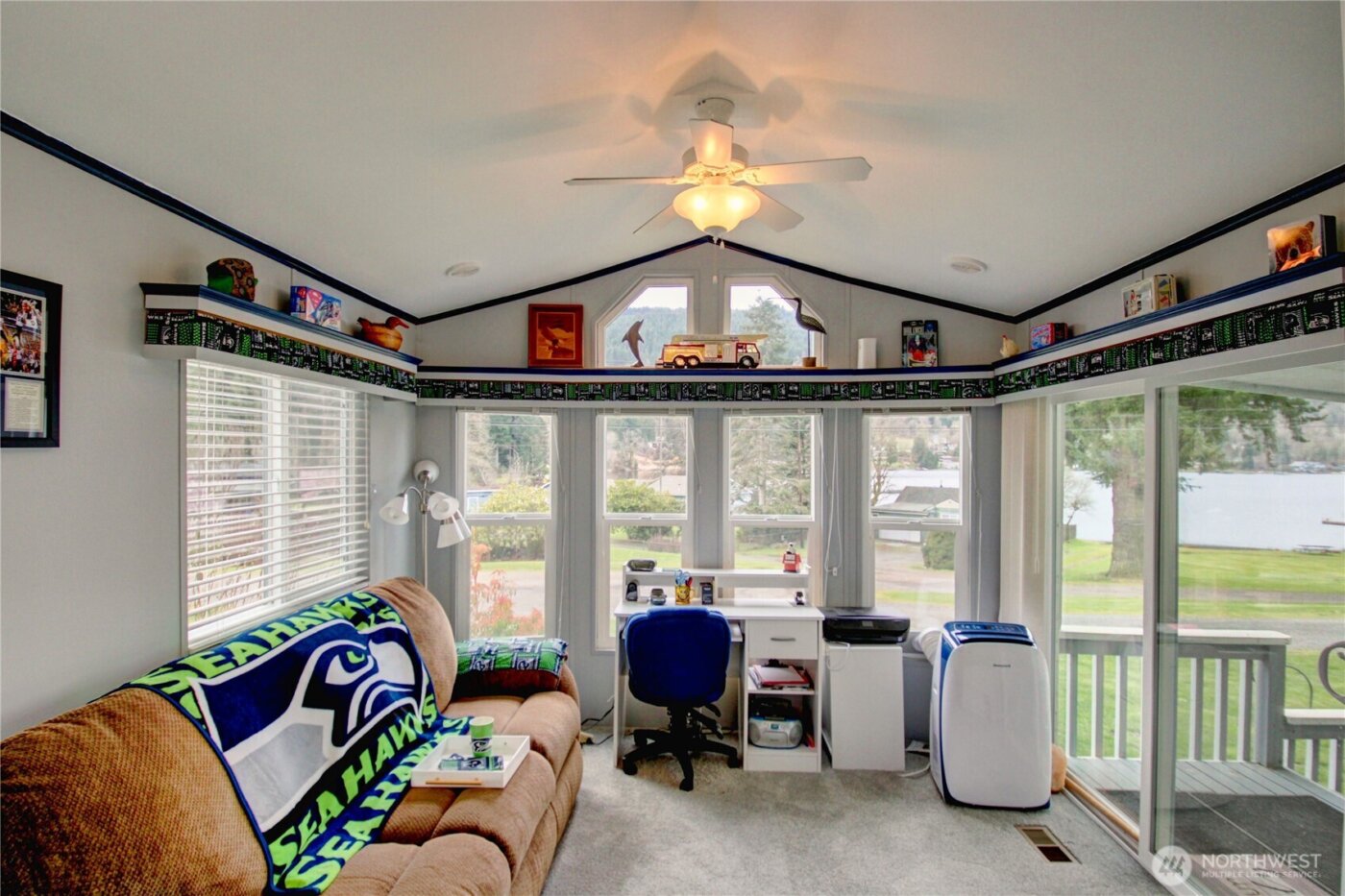 22989 Lake McMurray Lane #10, Mount Vernon, WA 98274