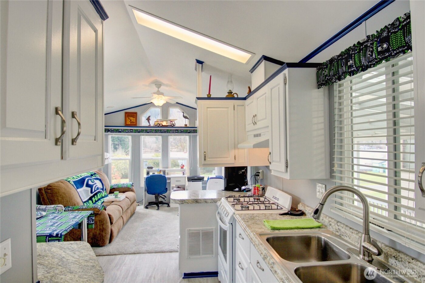 22989 Lake McMurray Lane #10, Mount Vernon, WA 98274