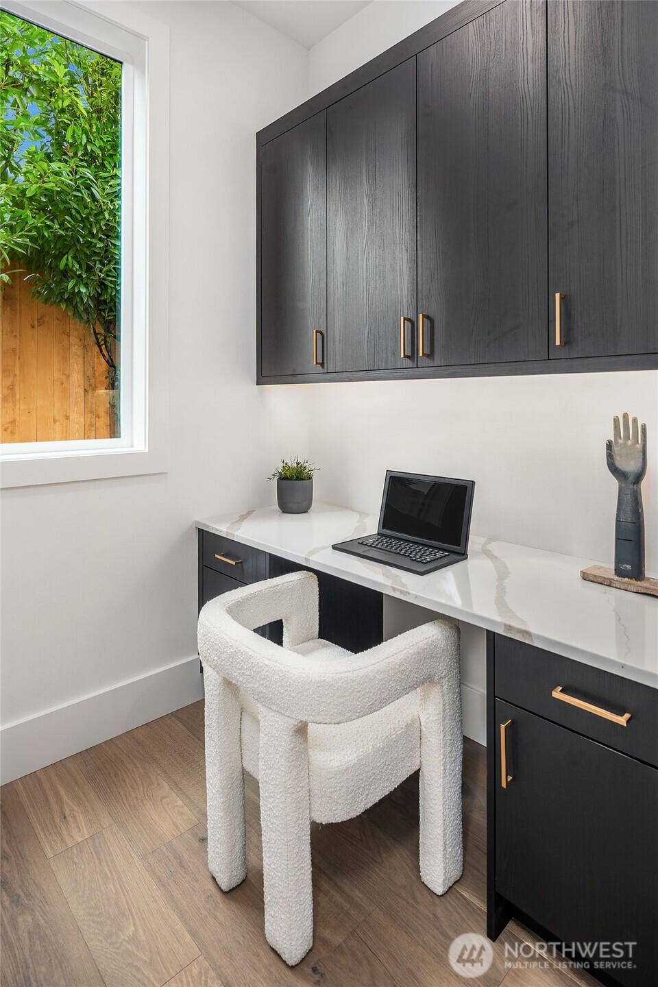 16544 SE 28th Street , Bellevue, WA 98008