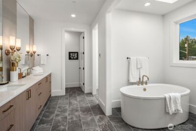 16544 SE 28th Street , Bellevue, WA 98008 - Photo 27