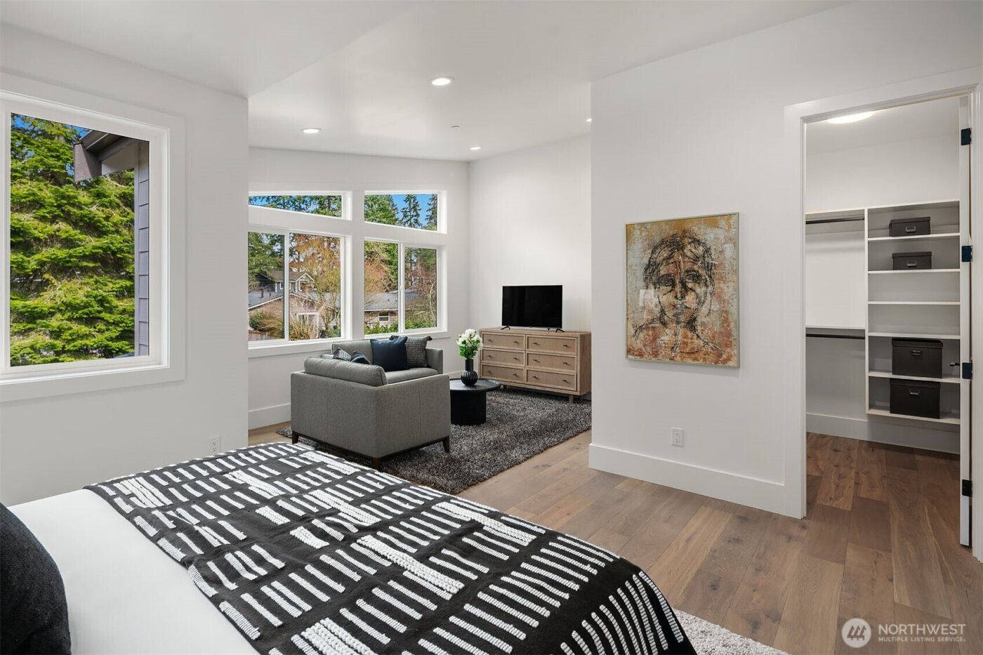 16544 SE 28th Street , Bellevue, WA 98008