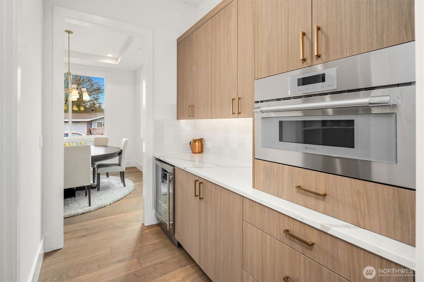 16544 SE 28th Street , Bellevue, WA 98008