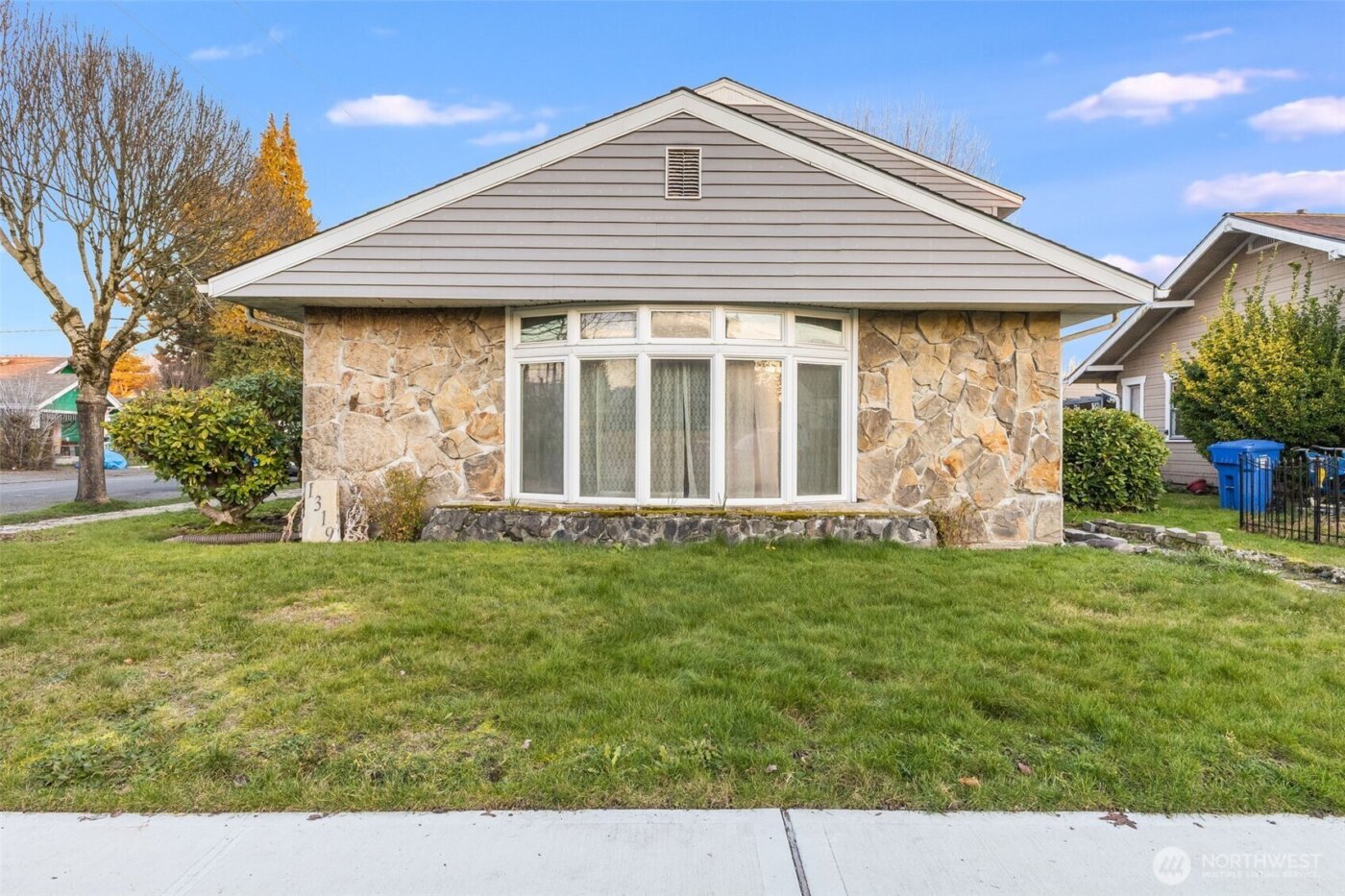 1319 Wood Avenue , Sumner, WA 98390