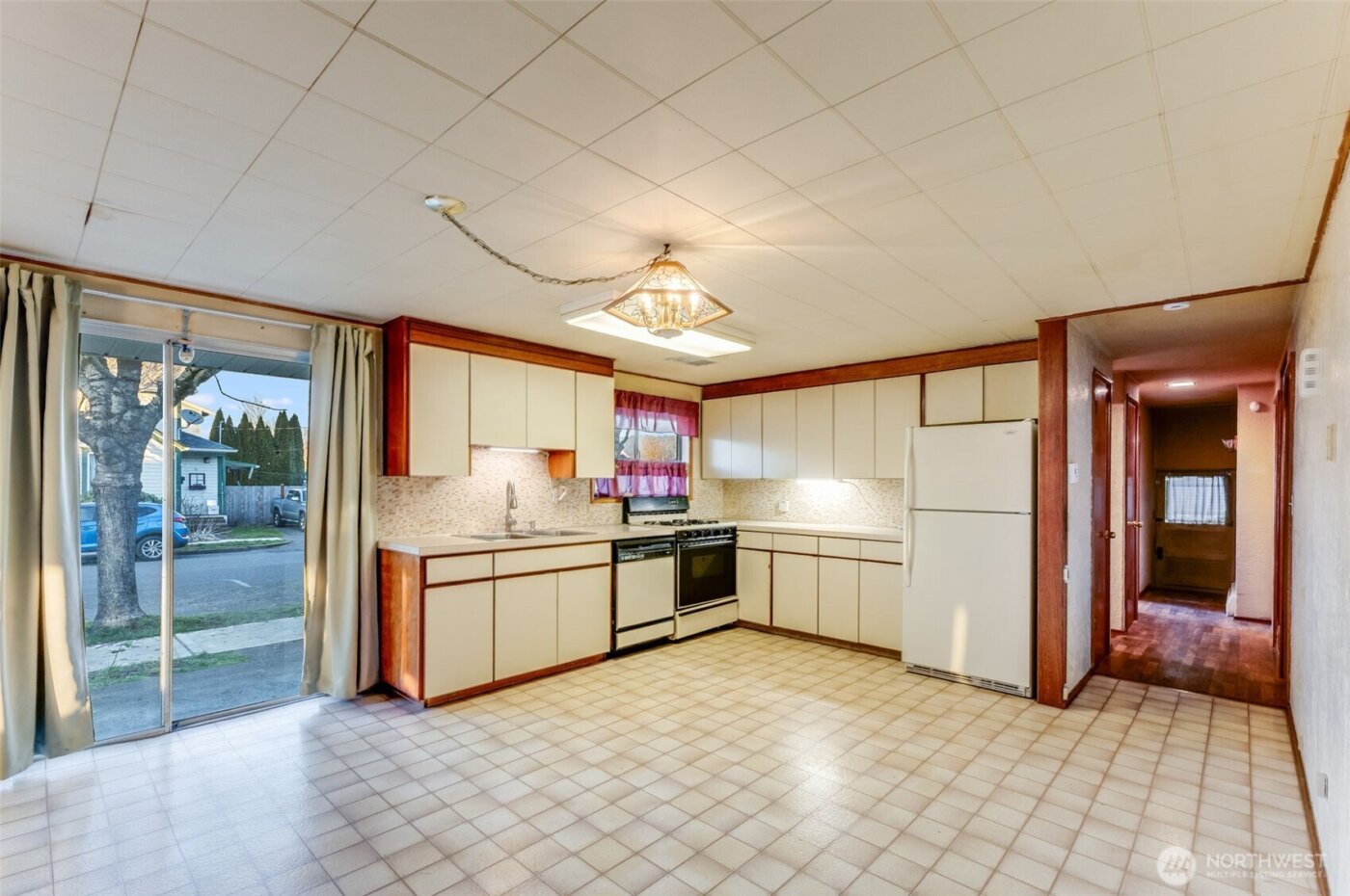 1319 Wood Avenue , Sumner, WA 98390