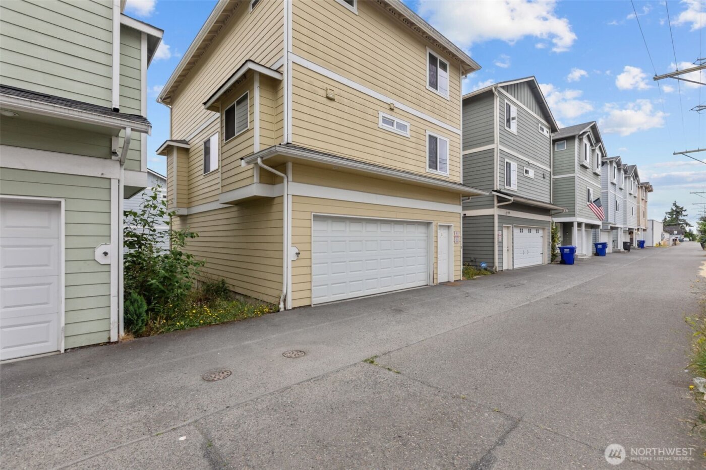 1118 Chestnut Court #18, Everett, WA 98201