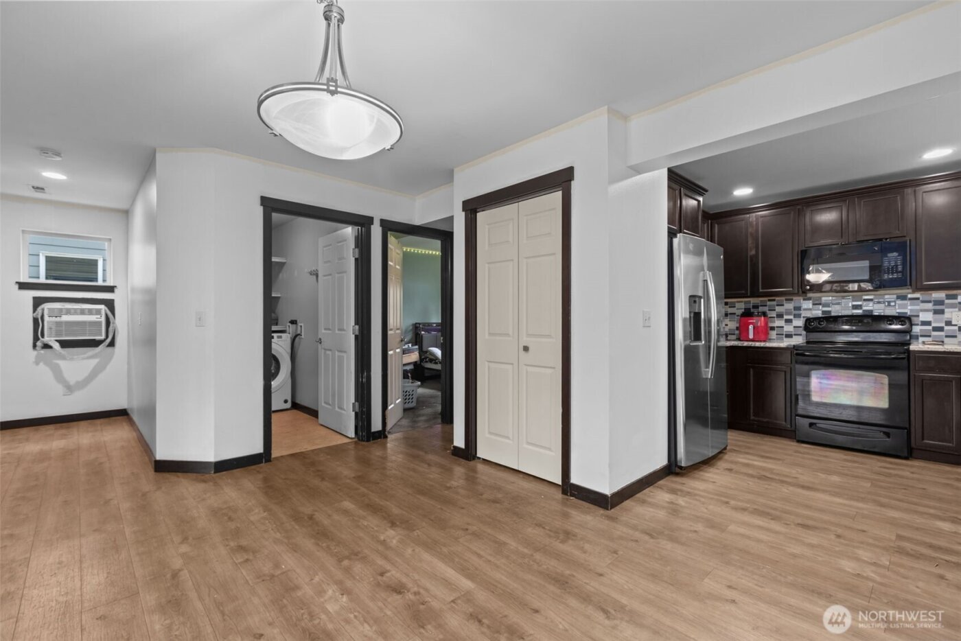 1118 Chestnut Court #18, Everett, WA 98201