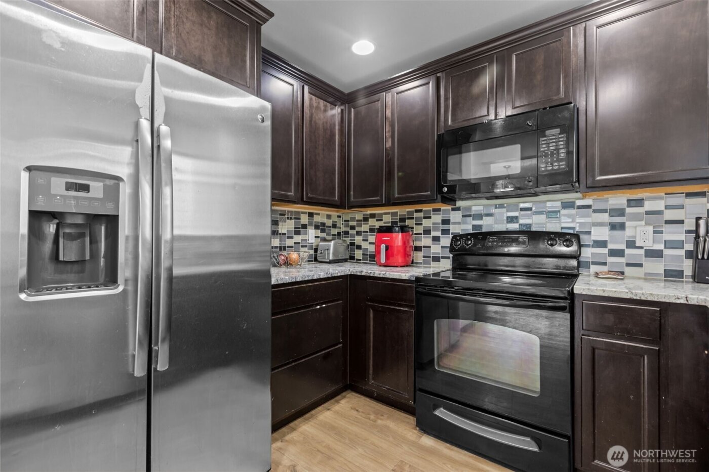 1118 Chestnut Court #18, Everett, WA 98201