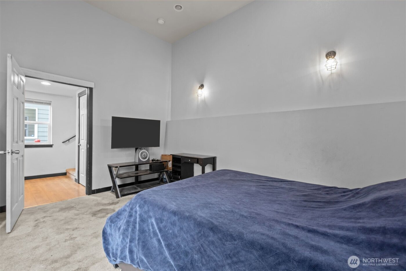 1118 Chestnut Court #18, Everett, WA 98201