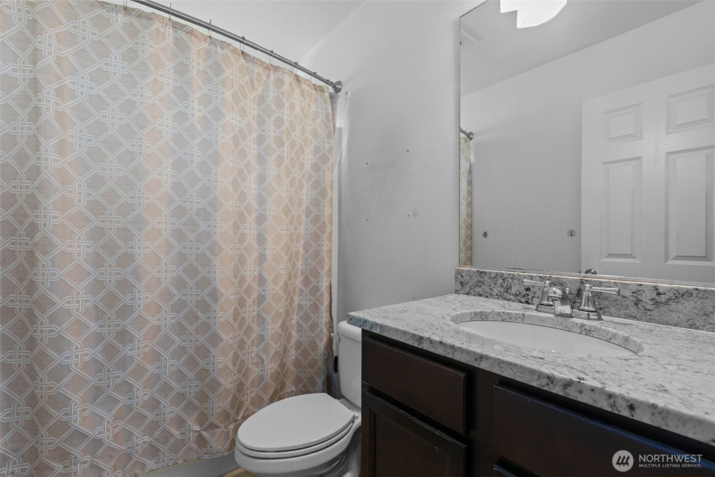 1118 Chestnut Court #18, Everett, WA 98201