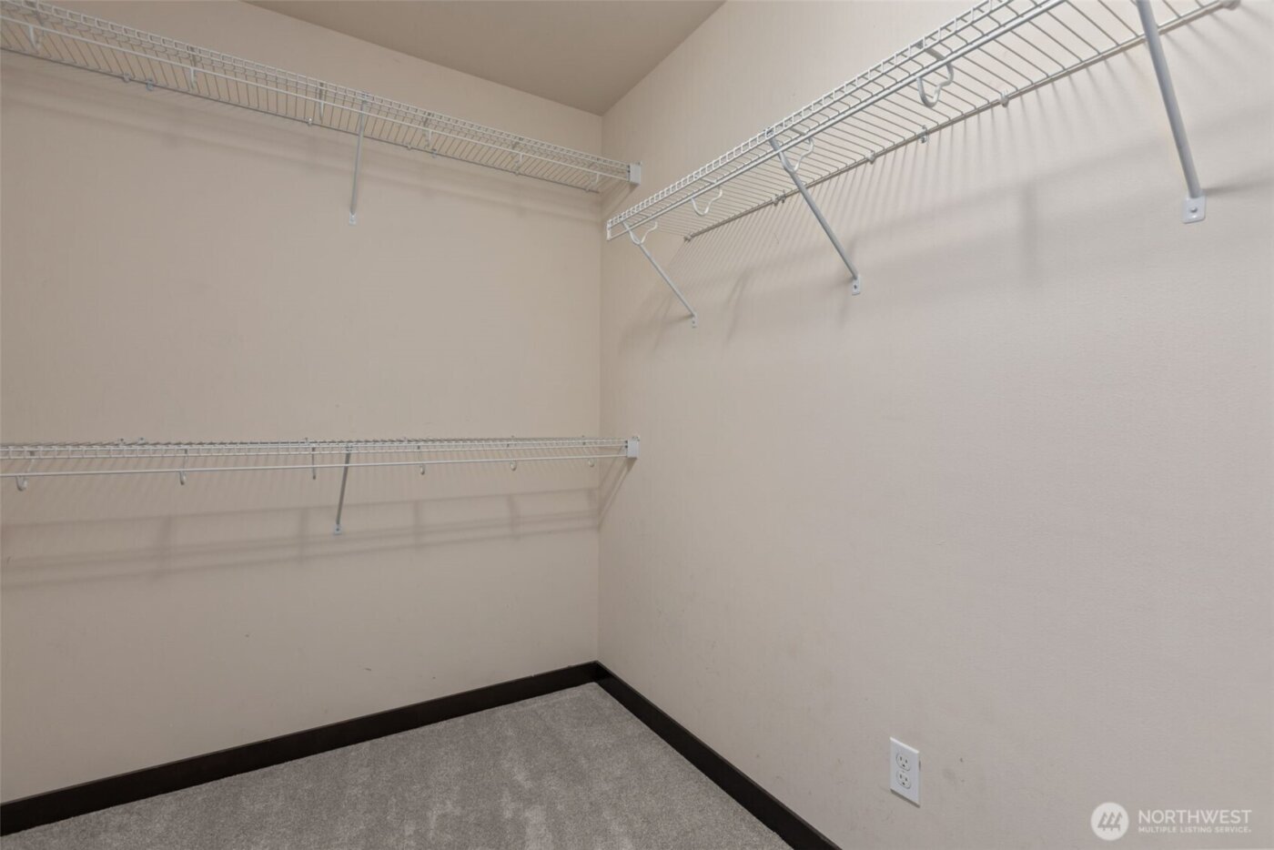 1118 Chestnut Court #18, Everett, WA 98201