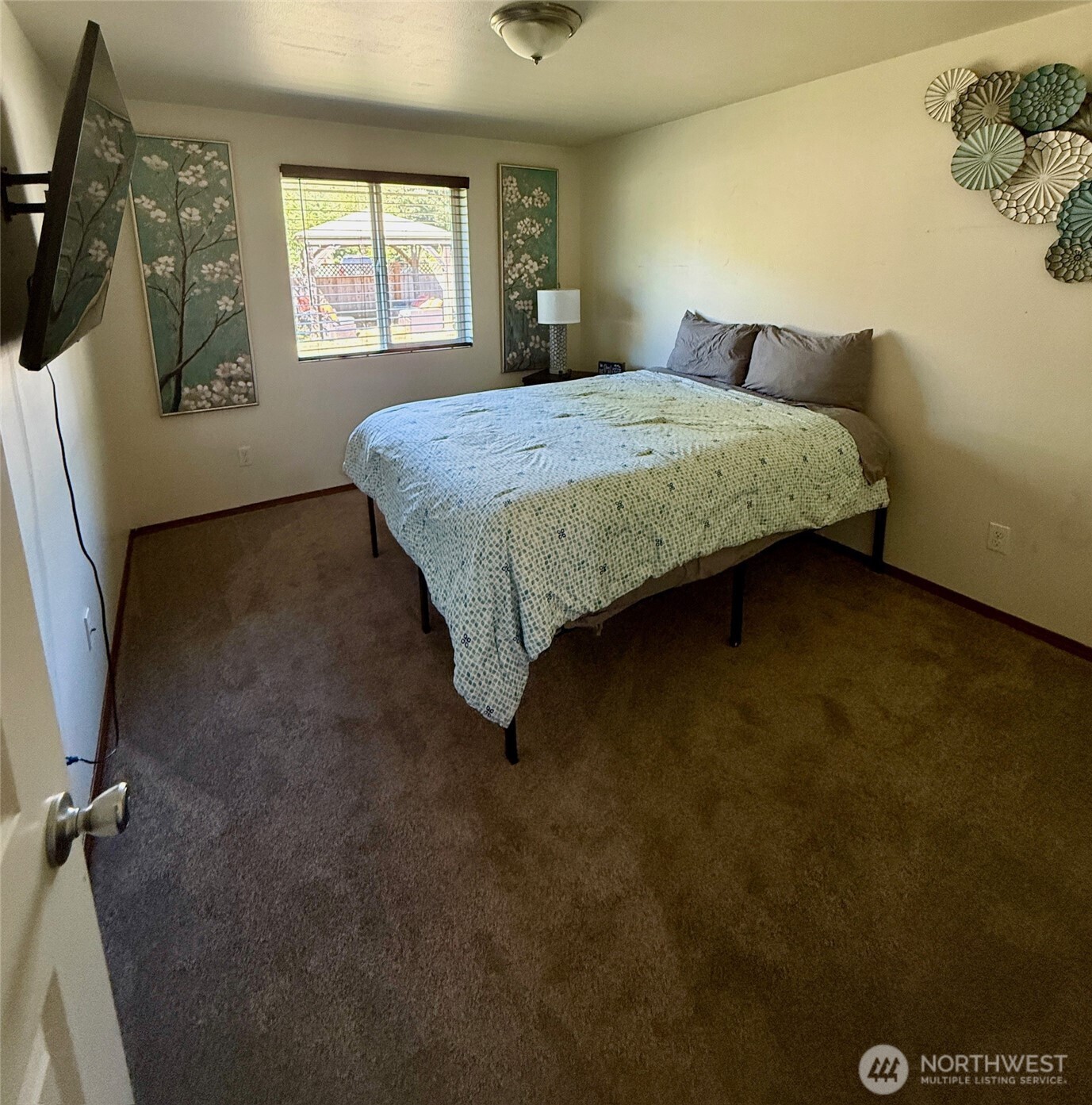 381 Elk Valley Road , Forks, WA 98331-9201