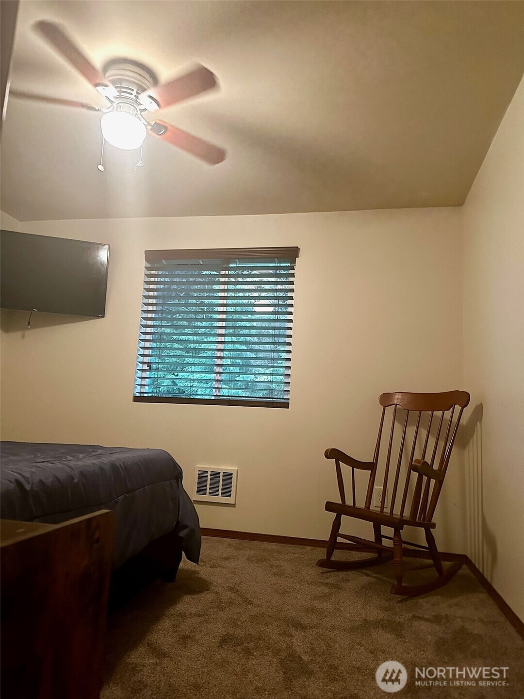 381 Elk Valley Road , Forks, WA 98331-9201